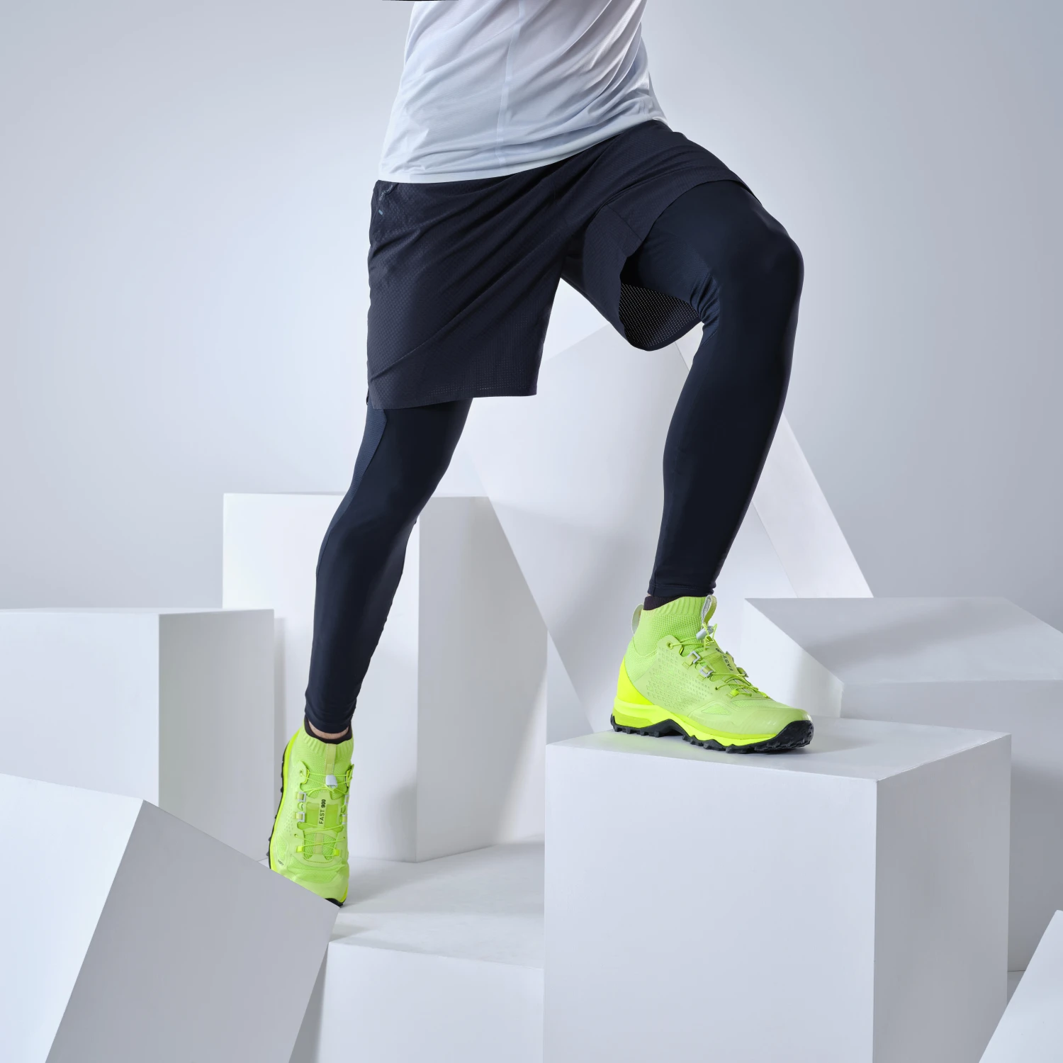 Quechua Men’s Ultra-lightweight Short Rapid Hiking Leggings FH900 - Image 2