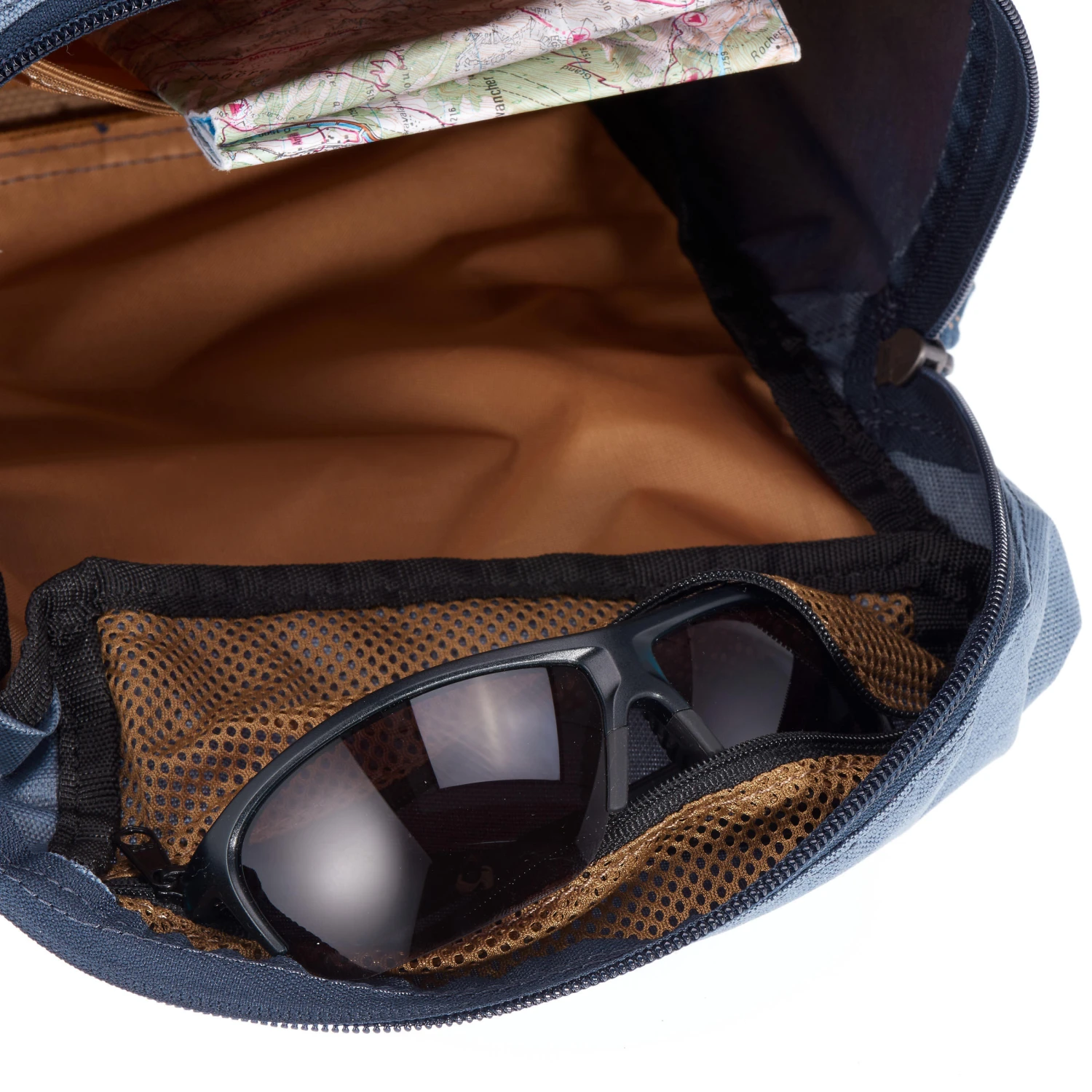 Quechua 10L Country Walking Backpack - Image 9